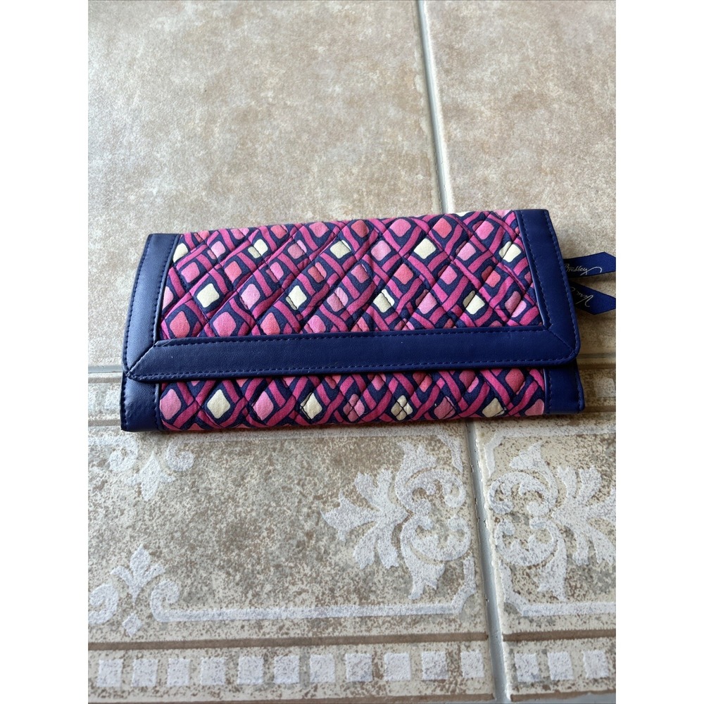 Vintage Vera Bradley Purple Pink Quilted‎ Wallet Tri Fold